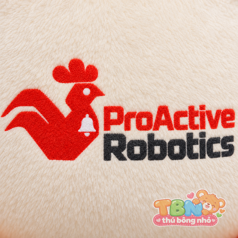 Thú bông Gà trống ProActive – chi tiết logo trên mẫu tham khảo