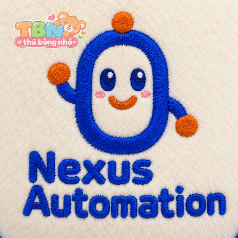 Thú bông Mắt xích Nexus Automation – chi tiết logo trên mẫu tham khảo