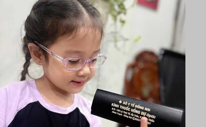 Mỏi mắt khi dùng máy tính – Giải pháp hiệu quả bảo vệ đôi mắt